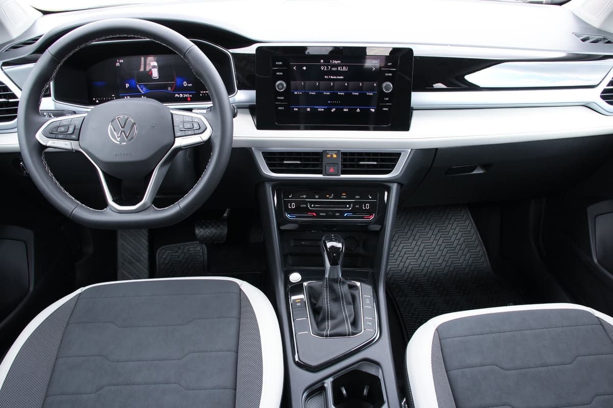 2026 Volkswagen Taos - Image 22