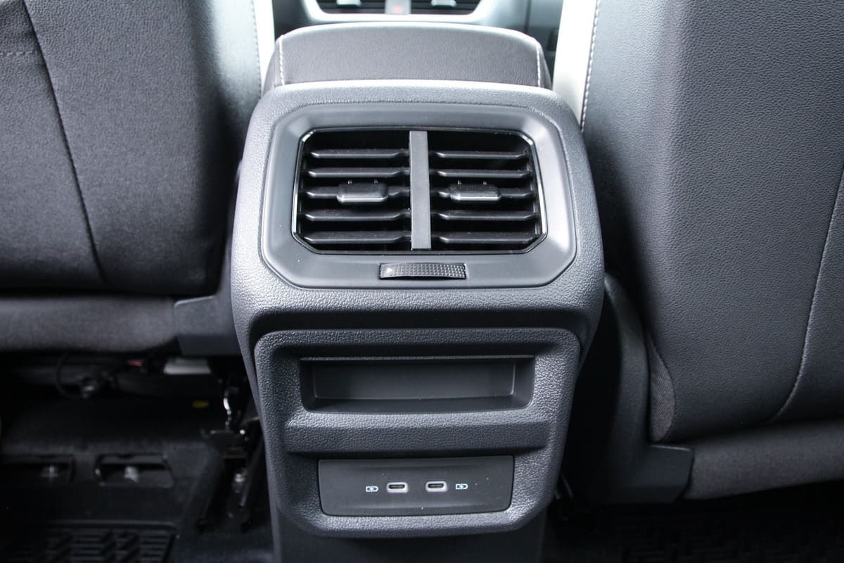 2026 Volkswagen Taos - Image 23