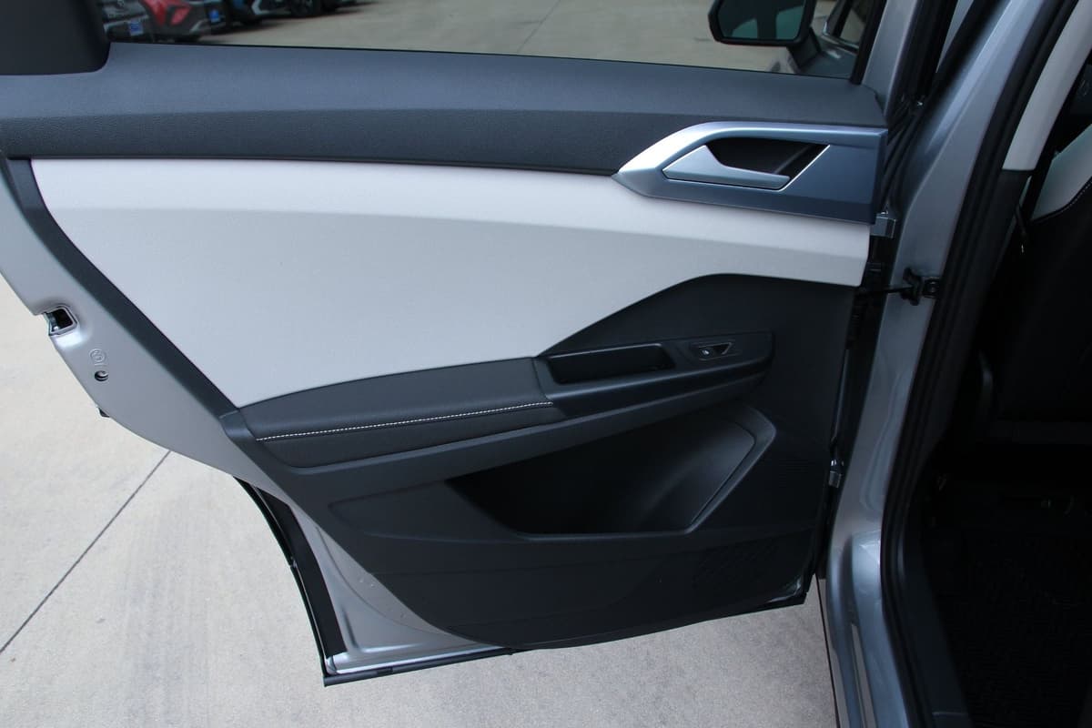 2026 Volkswagen Taos - Image 27