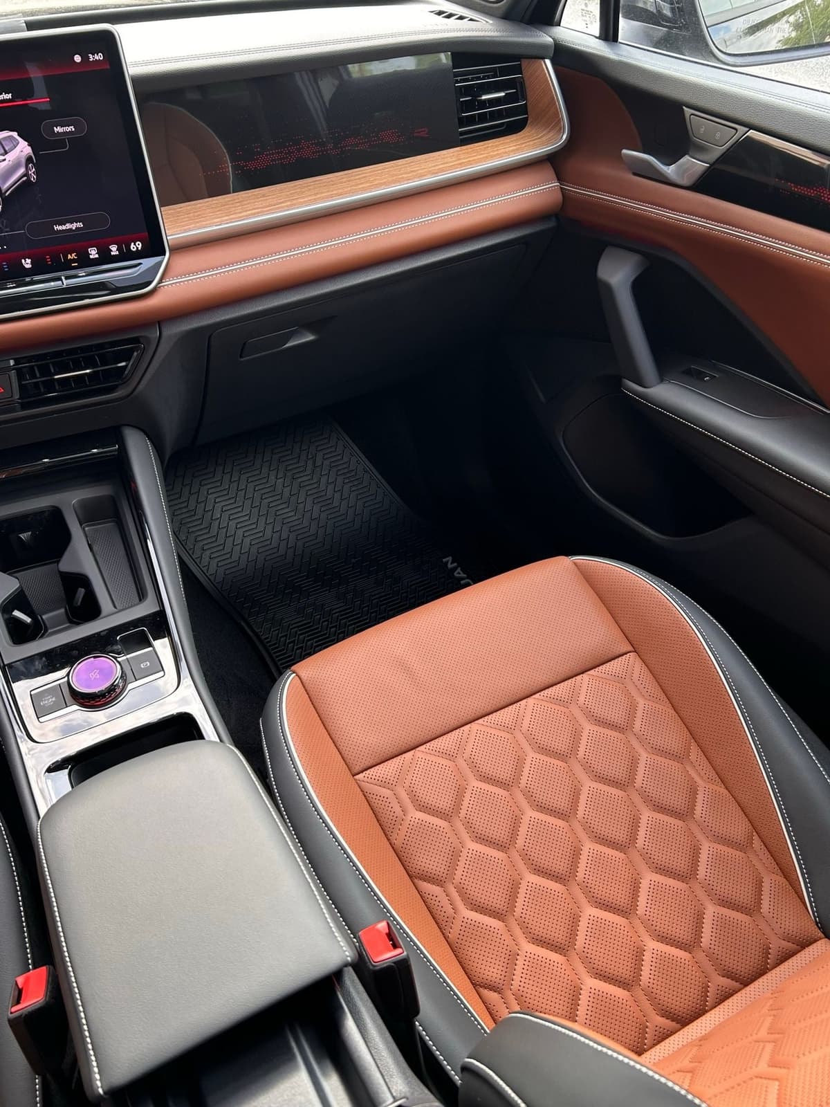 2026 Volkswagen Tiguan - Image 12