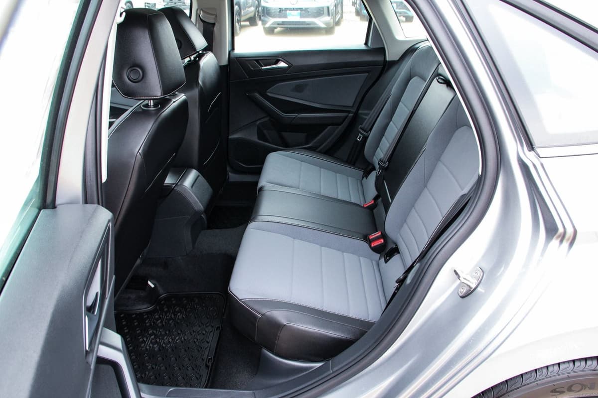 2026 Volkswagen Jetta - Image 24