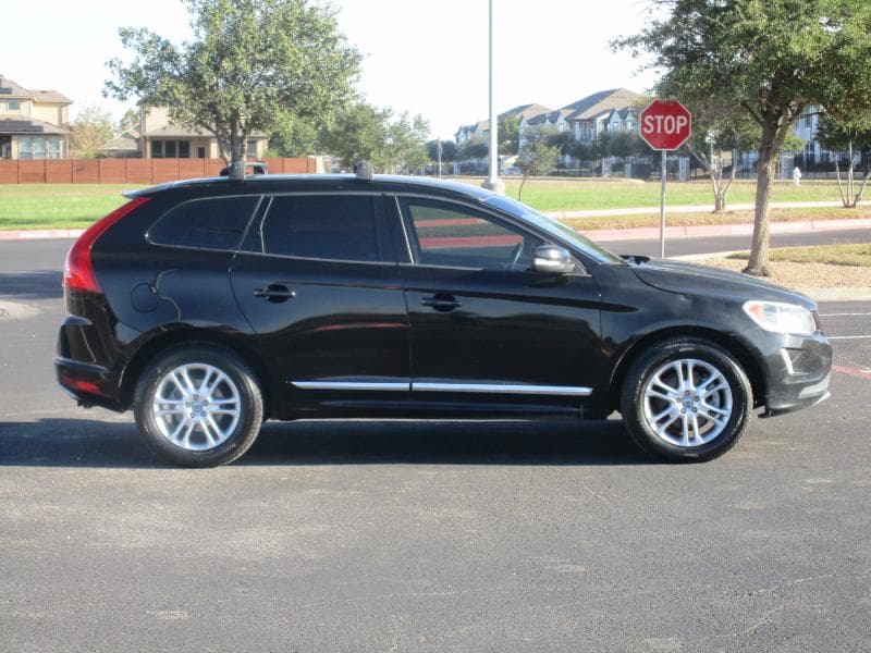 2016 Volvo XC60 - Image 4