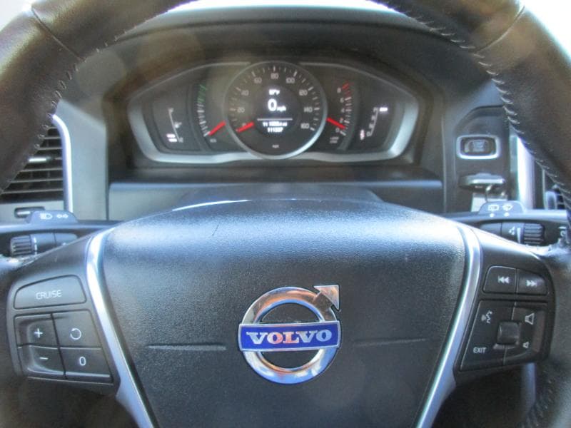 2016 Volvo XC60 - Image 10