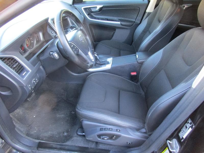 2016 Volvo XC60 - Image 28