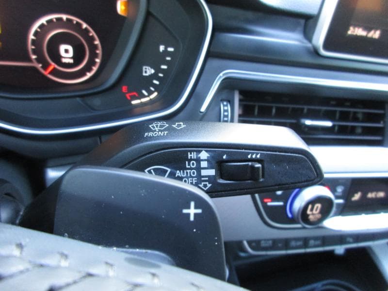 2018 AUDI A4 - Image 18