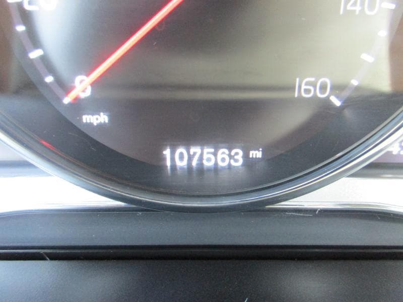 2015 Volvo XC60 - Image 12