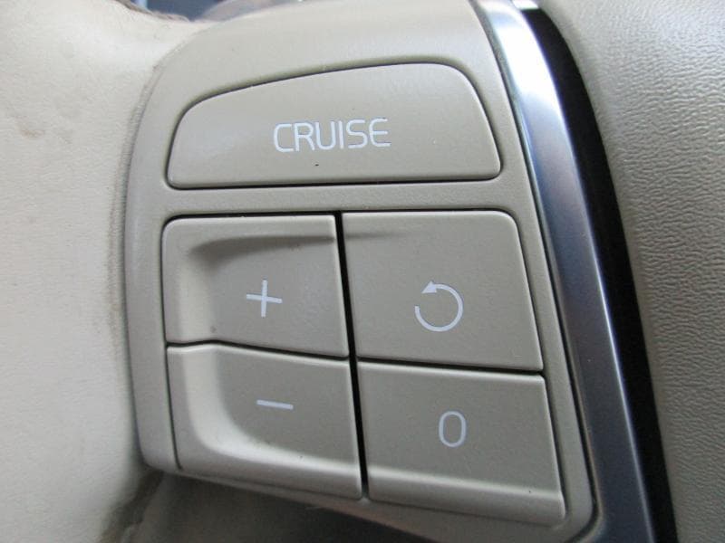 2015 Volvo XC60 - Image 13