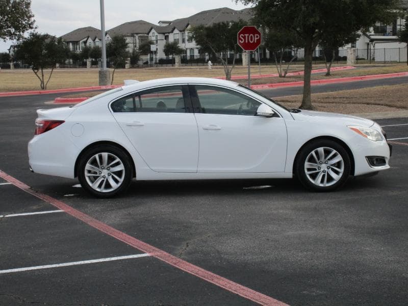 2016 Buick Regal - Image 4