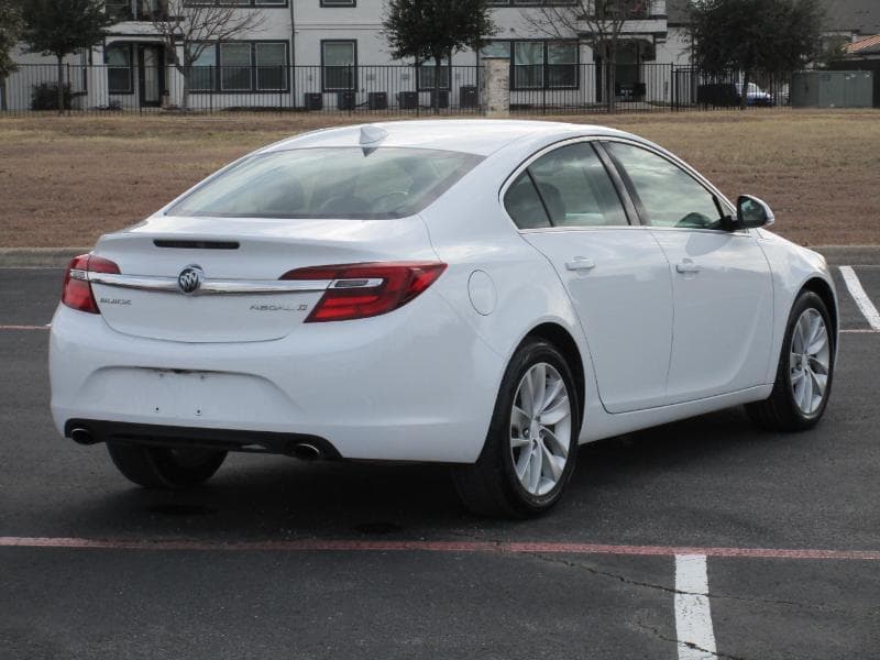 2016 Buick Regal - Image 5