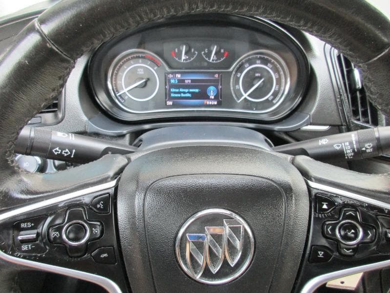 2016 Buick Regal - Image 10