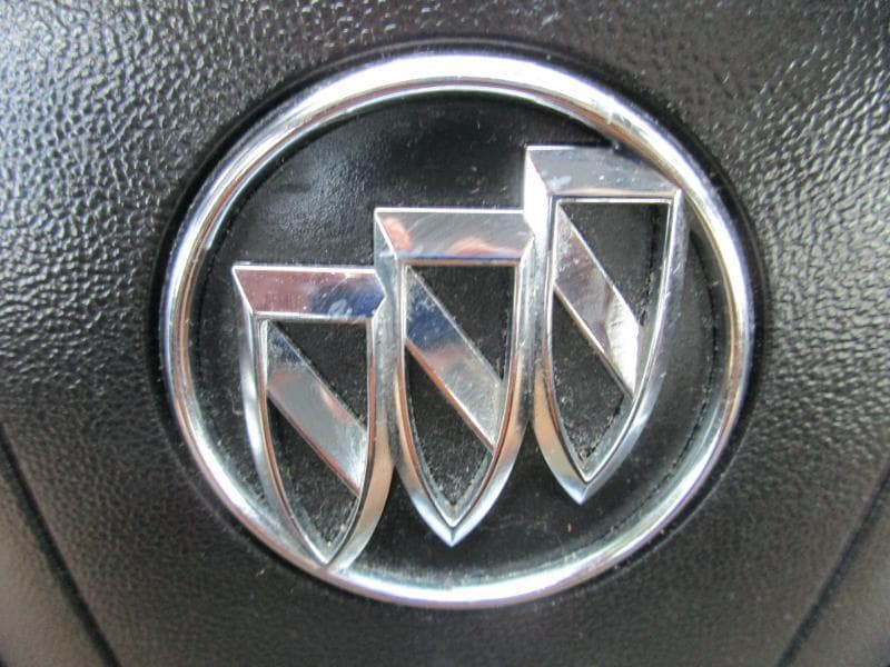 2016 Buick Regal - Image 15