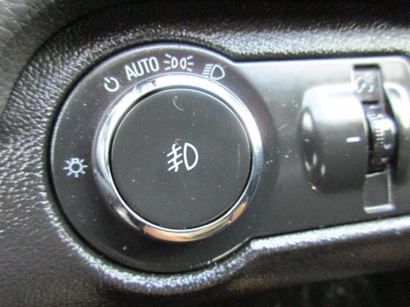 2016 Buick Regal - Image 26