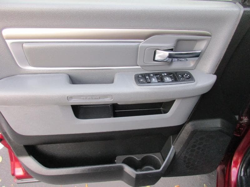 2019 Ram 1500 - Image 38