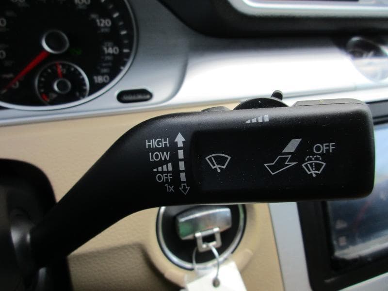 2014 VOLKSWAGEN CC - Image 17