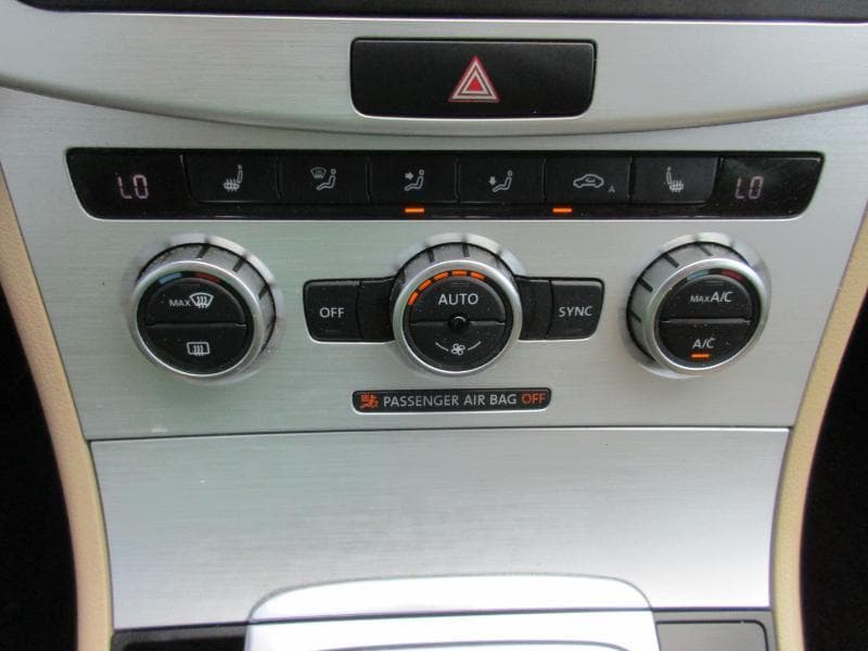 2014 VOLKSWAGEN CC - Image 21