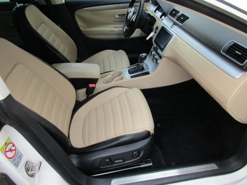 2014 VOLKSWAGEN CC - Image 32