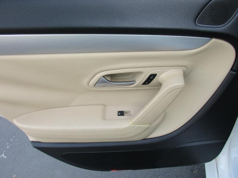 2014 VOLKSWAGEN CC - Image 36