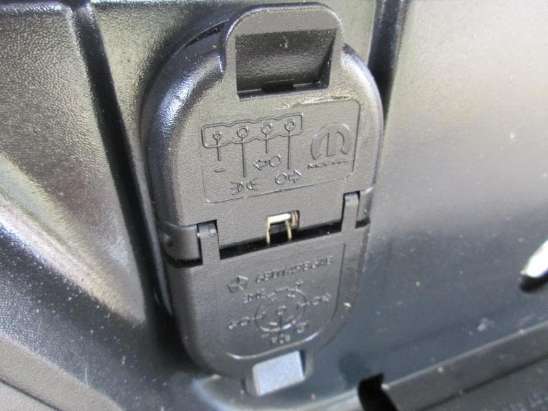 2021 RAM 1500 - Image 34