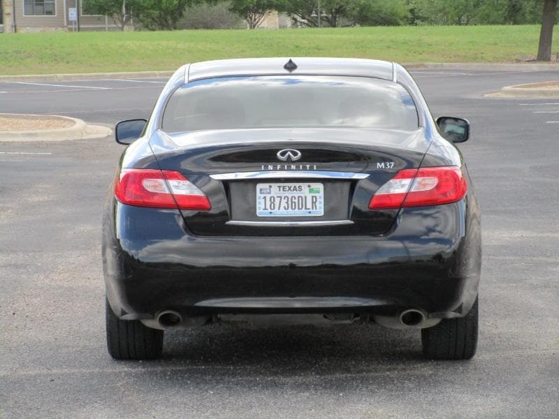 2012 INFINITI M37 - Image 4