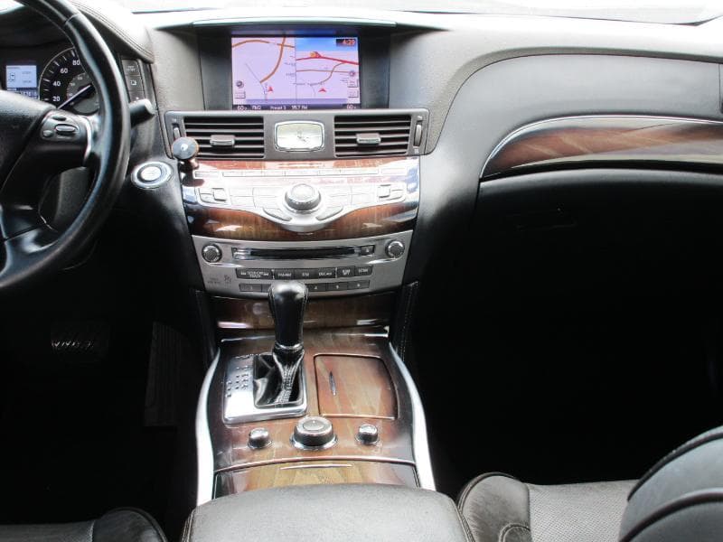 2012 INFINITI M37 - Image 8