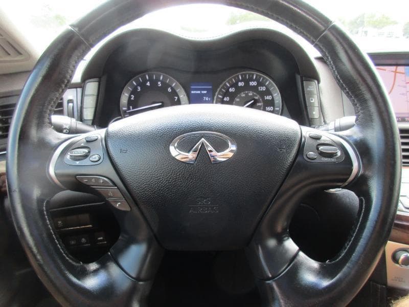 2012 INFINITI M37 - Image 10