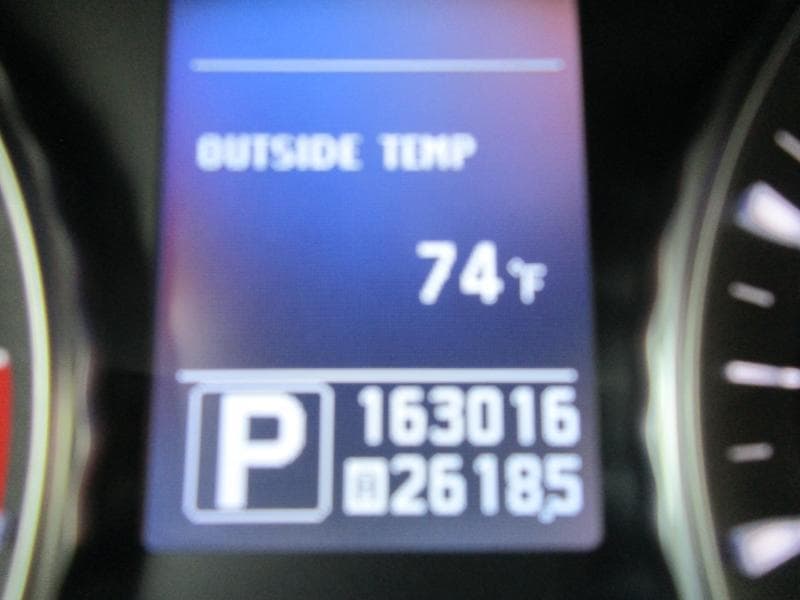 2012 INFINITI M37 - Image 12