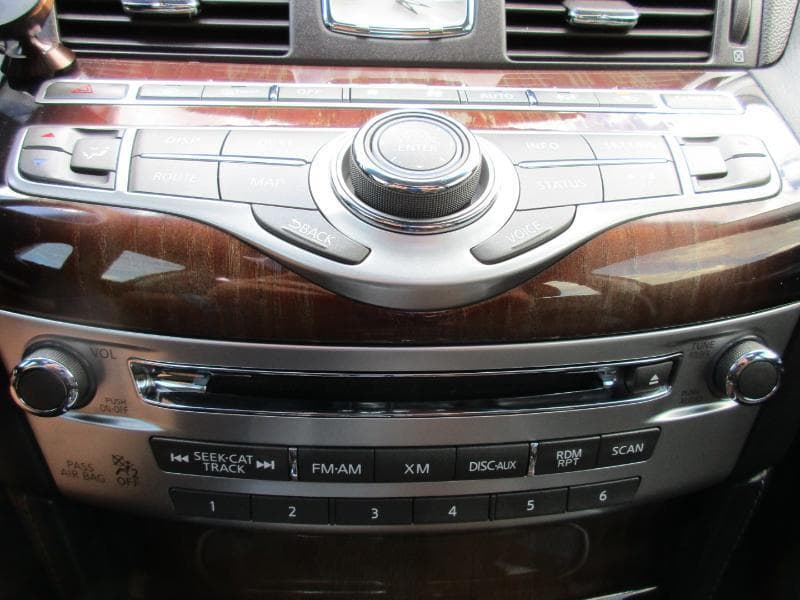 2012 INFINITI M37 - Image 16