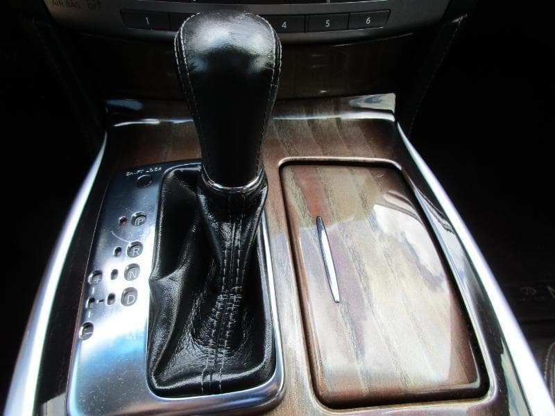 2012 INFINITI M37 - Image 17