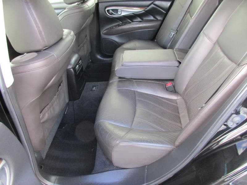 2012 INFINITI M37 - Image 31