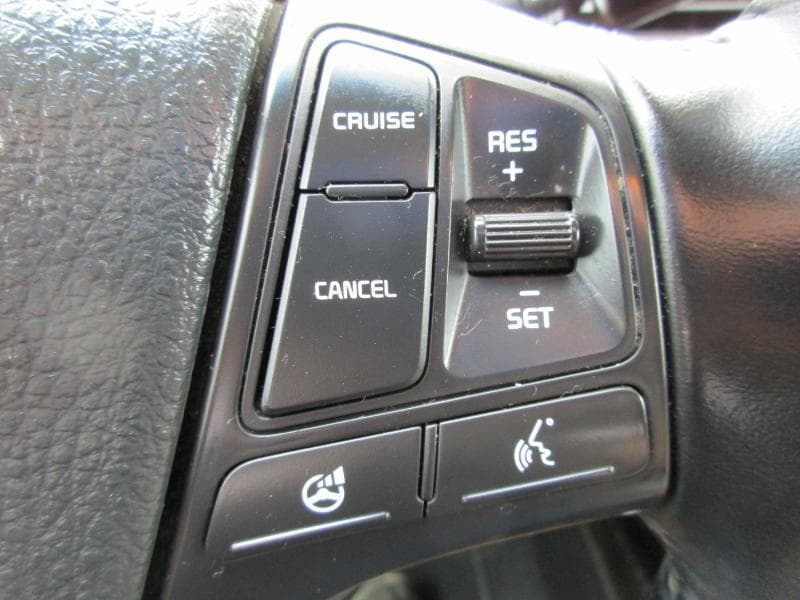 2014 KIA Sorento - Image 16