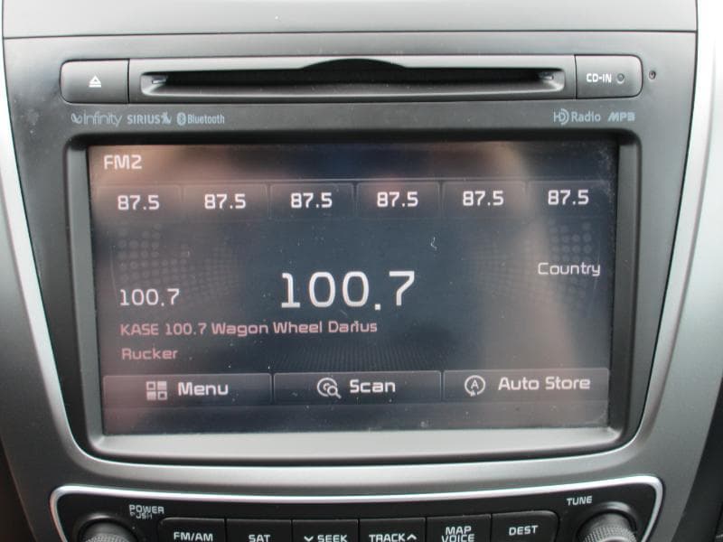 2014 KIA Sorento - Image 28