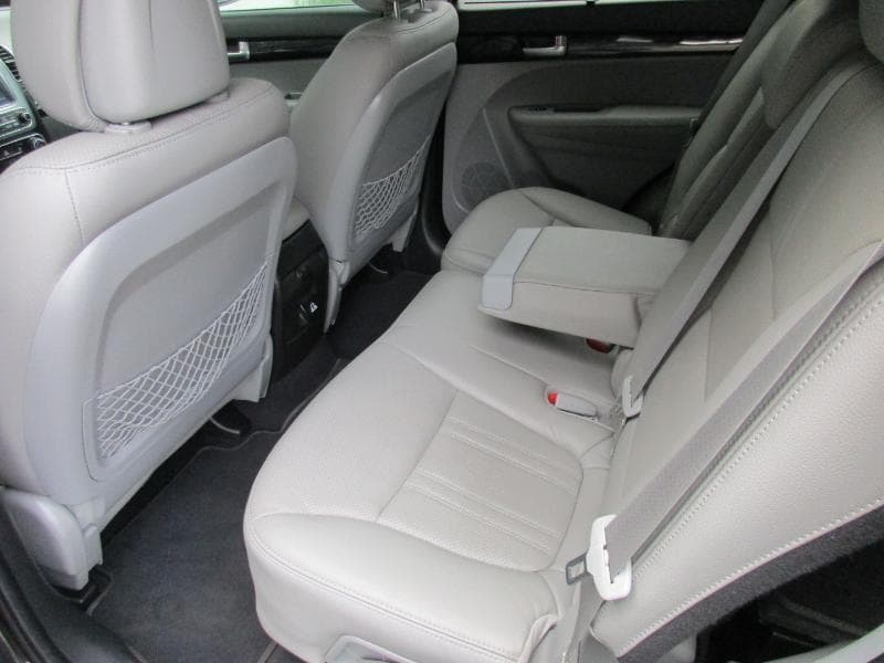 2014 KIA Sorento - Image 39