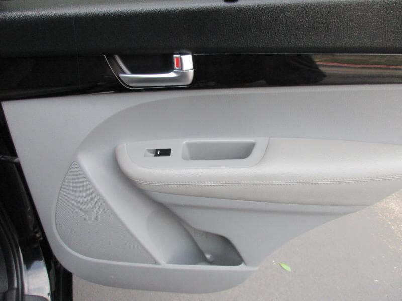 2014 KIA Sorento - Image 43