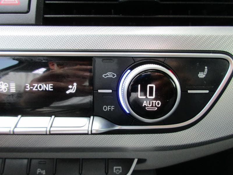 2018 AUDI A4 - Image 19