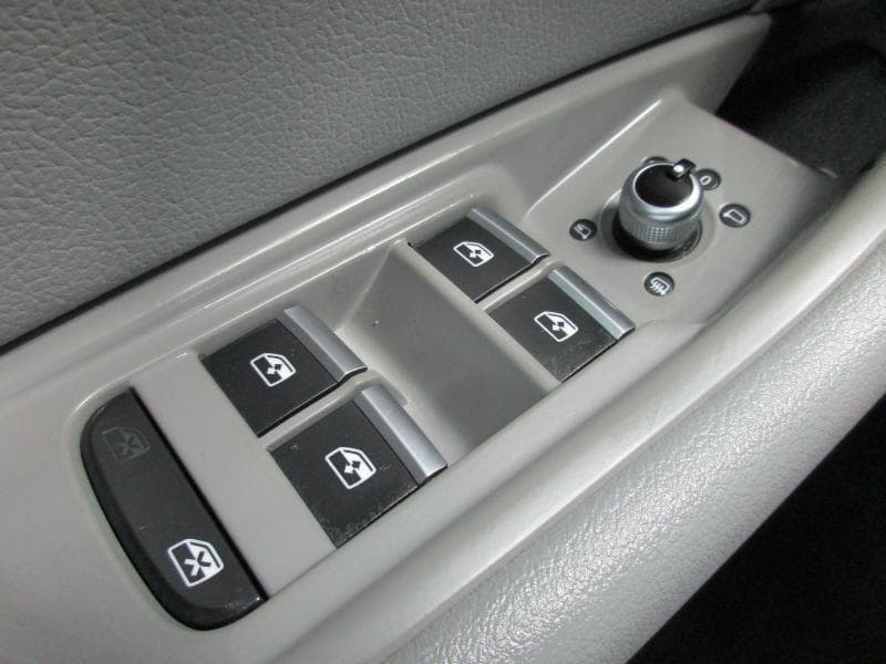 2018 AUDI A4 - Image 33