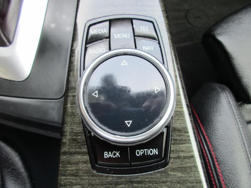 2014 BMW 3-Series - Image 25