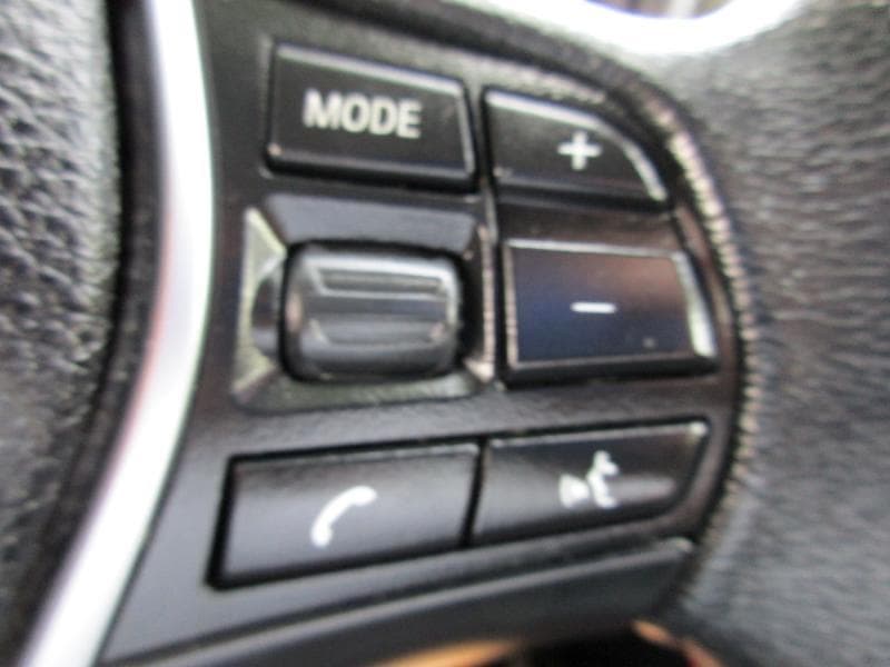 2014 BMW 3-Series - Image 26