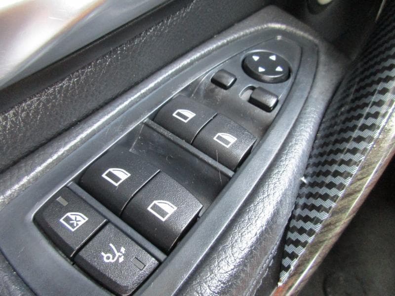 2014 BMW 3-Series - Image 32