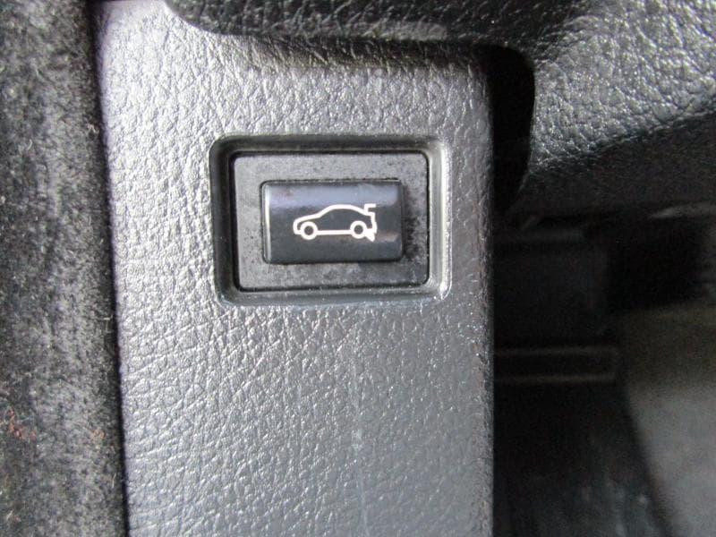 2014 BMW 3-Series - Image 33