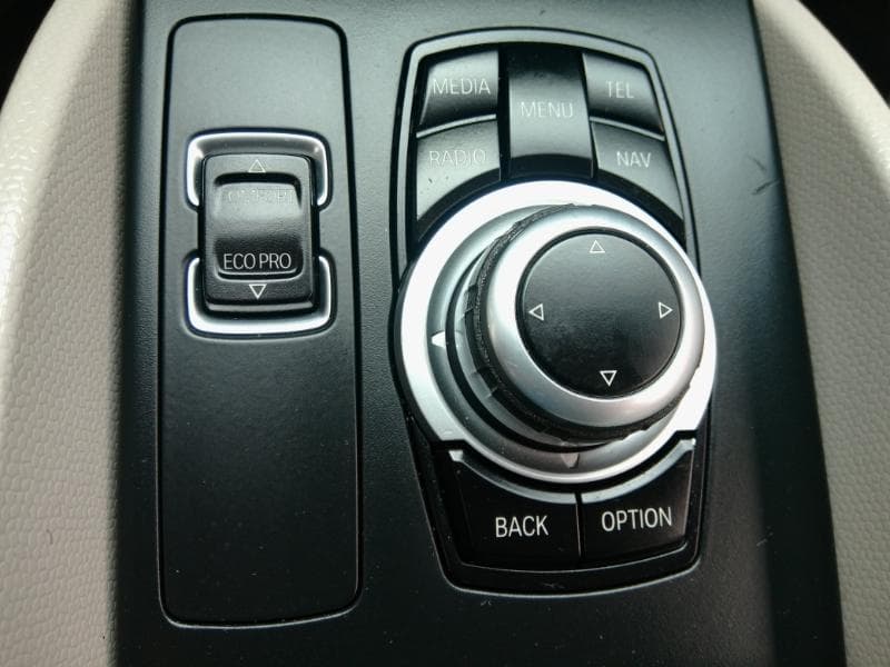 2014 BMW i3 - Image 20