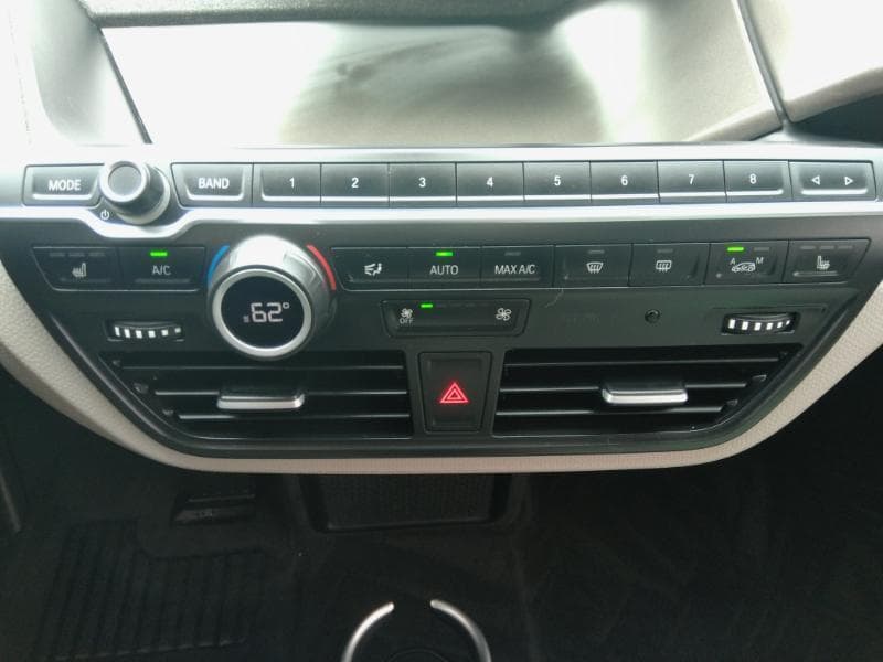 2014 BMW i3 - Image 21