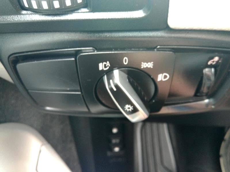 2014 BMW i3 - Image 26