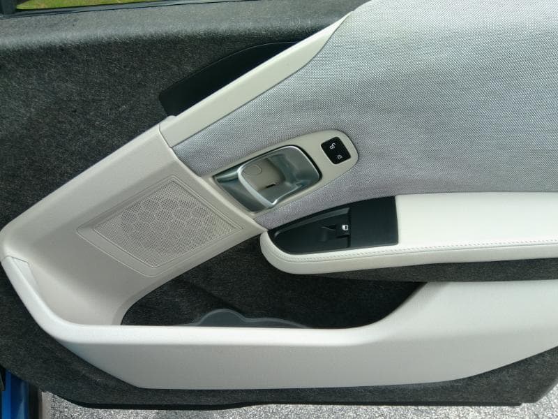 2014 BMW i3 - Image 33