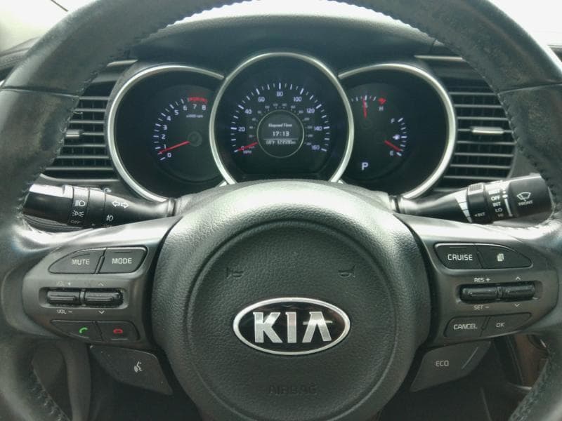 2014 KIA Optima - Image 11