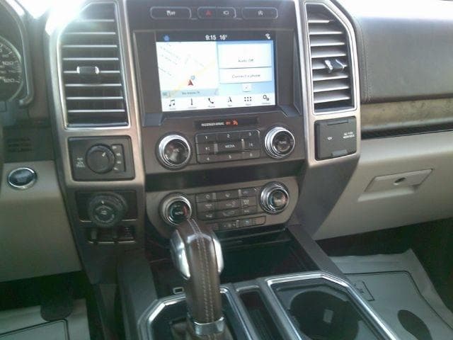 2019 Ford F-150 - Image 10