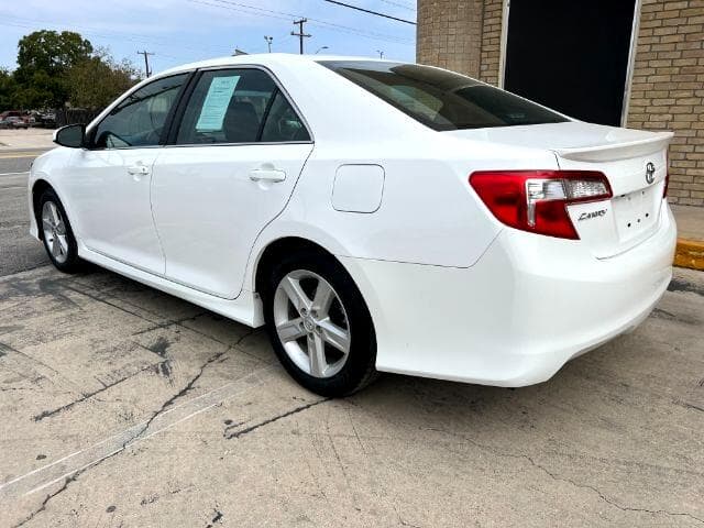 2014 TOYOTA Camry - Image 4
