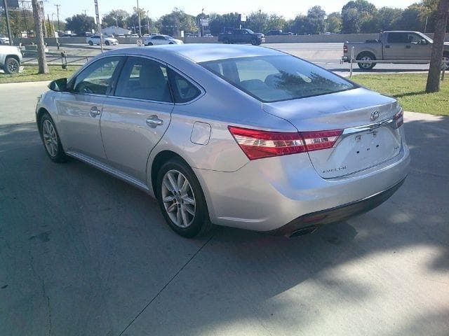 2013 TOYOTA Avalon - Image 2