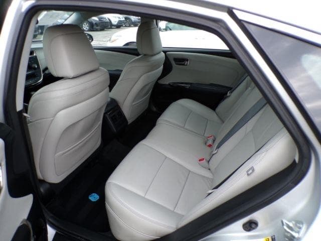 2013 TOYOTA Avalon - Image 4