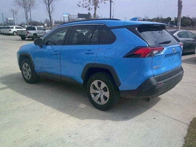 2019 Toyota RAV4 - Image 2