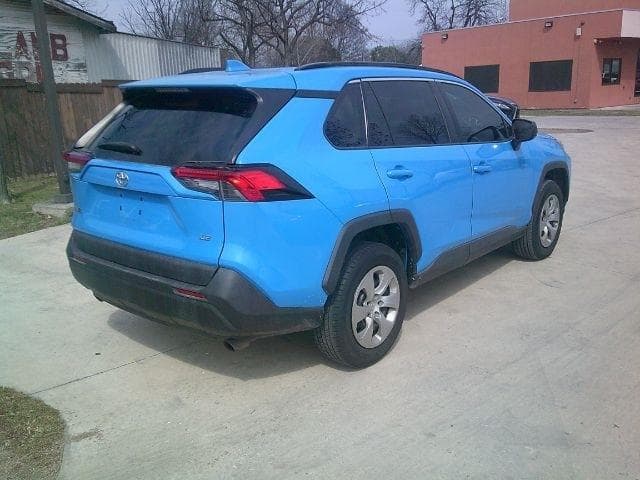 2019 Toyota RAV4 - Image 4